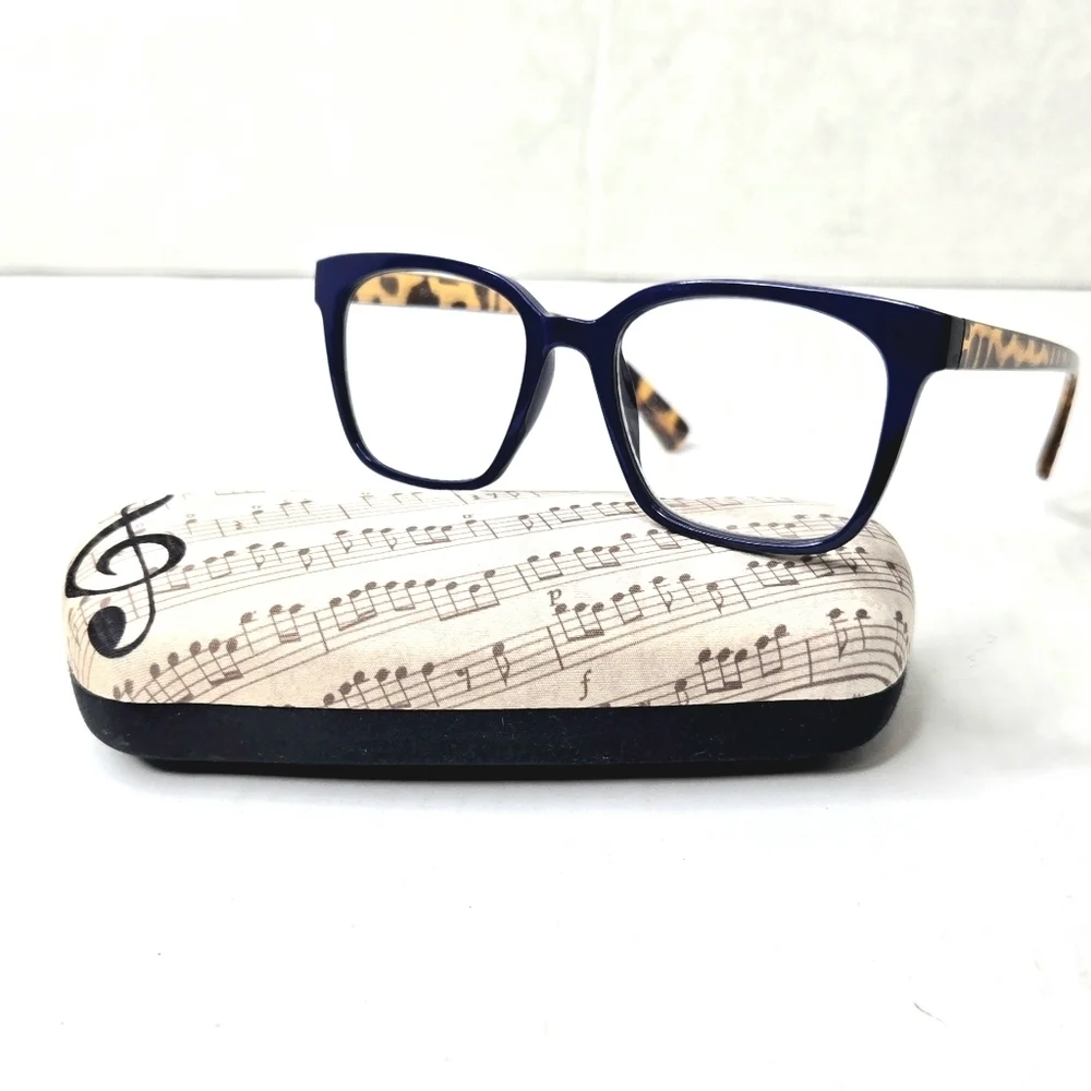 Eyeglass Case, Music Themed. Hard Shell.